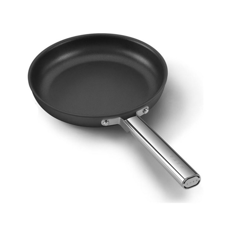 SMEG CKFF2601BLM COOKWARE 50S STYLE SİYAH TAVA 26CM resmi